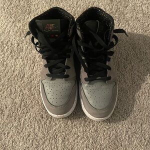 Nike Jordan 1 mid SE